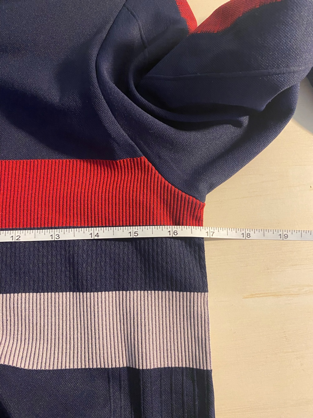 cotopaxi Debajo Seamless Baselayer Crew Neck - Picture 7 of 7